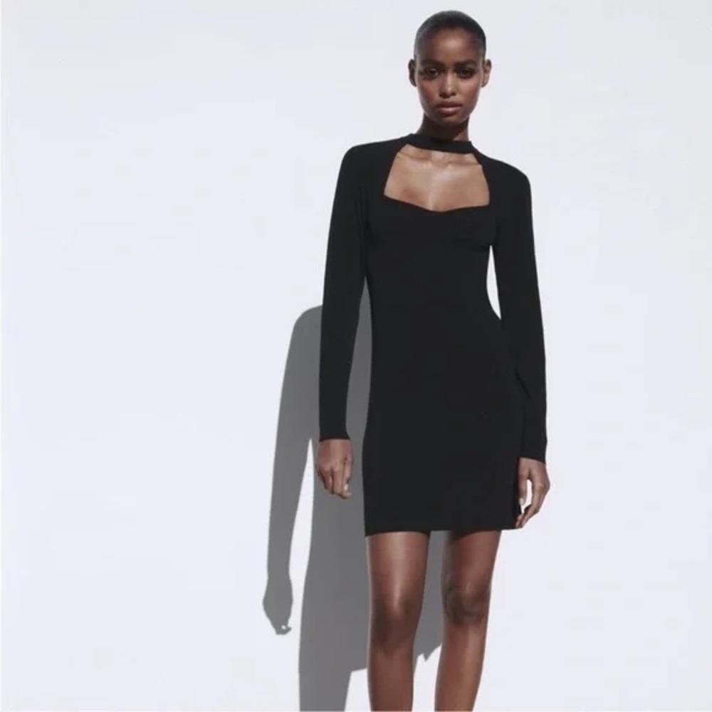 NEW ZARA Long Sleeve Knitted Dress- Black (size M)
